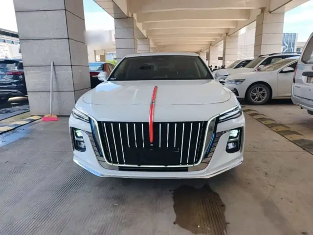 Hongqi H5 — Фото автомобиля 2