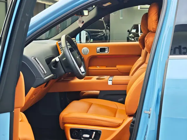 Li Auto L8 — Фото автомобиля 8