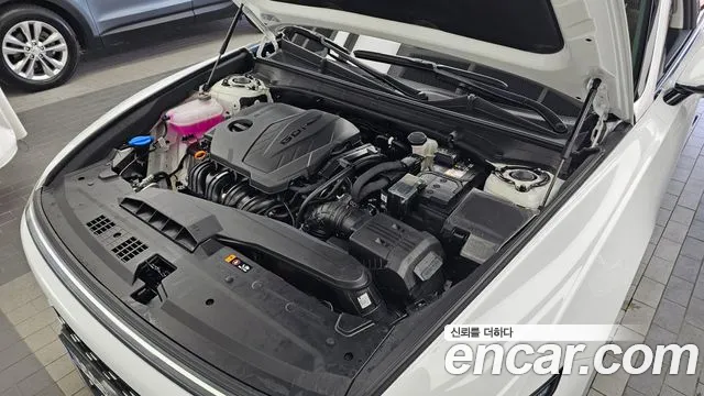 Hyundai Grandeur Grandeur (GN7) 2.5 Бензин 2WD — Фото автомобиля 6