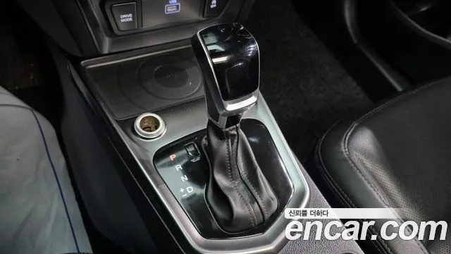 KG_Mobility_Ssangyong TIBOLI Tivoli Air 1.5 Upbeat 2WD — Фото автомобиля 9