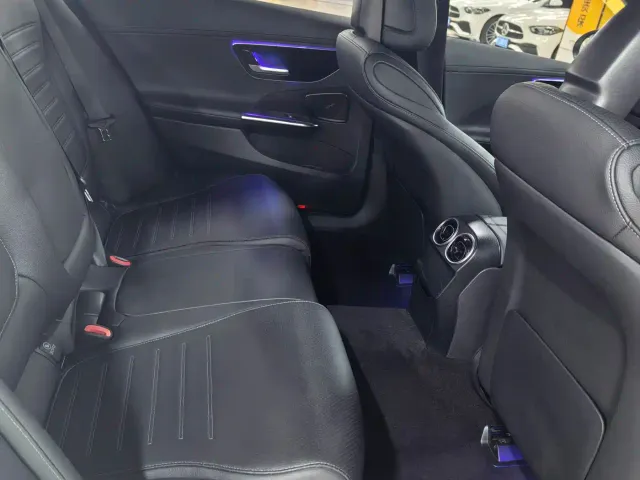 Mercedes-Benz C-Class — Фото автомобиля 12