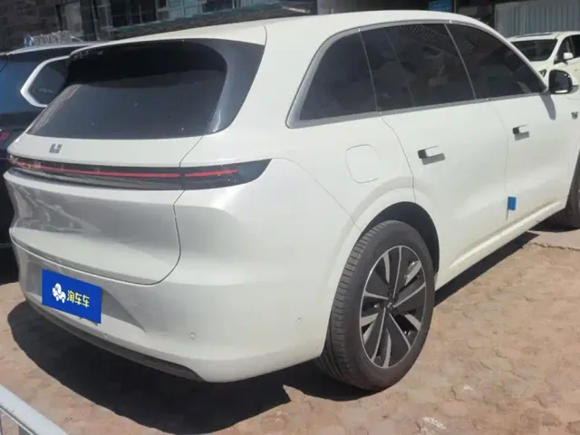 Li Auto L6 — Фото автомобиля 3