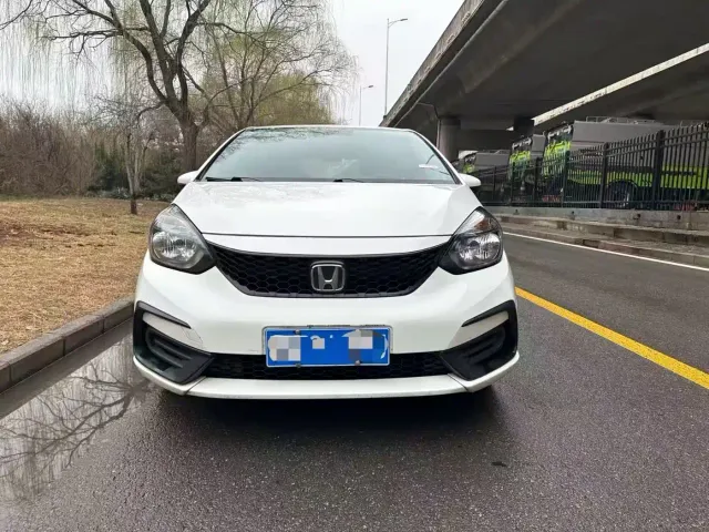 Honda Fit — Фото автомобиля 2