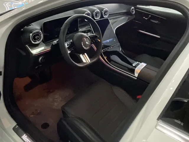Mercedes-Benz C-Class — Фото автомобиля 11