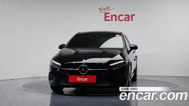 Mercedes-Benz A-Class — Фото автомобиля 3