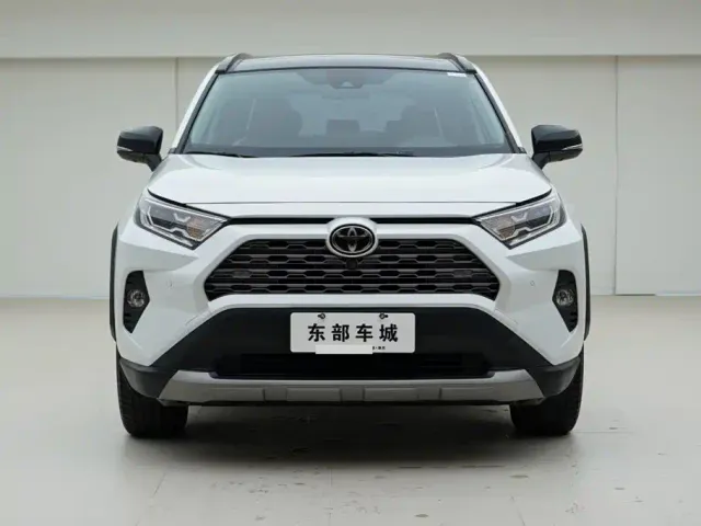 Toyota RAV4 — Фото автомобиля 2
