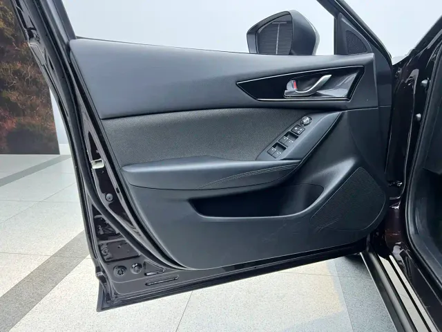Mazda CX-4 — Фото автомобиля 22