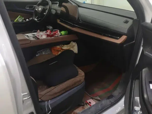 Changan Qiyuan Q05 — Фото автомобиля 8