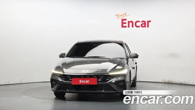 Hyundai Avante — Фото автомобиля 3