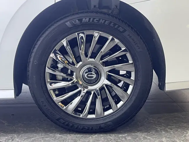 GAC Trumpchi M8 — Фото автомобиля 10