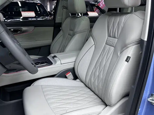 GAC Trumpchi GS8 — Фото автомобиля 26