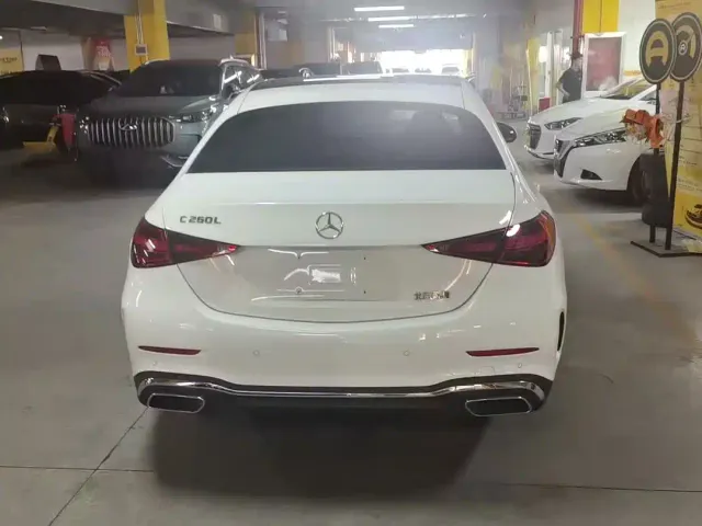Mercedes-Benz C-Class — Фото автомобиля 3