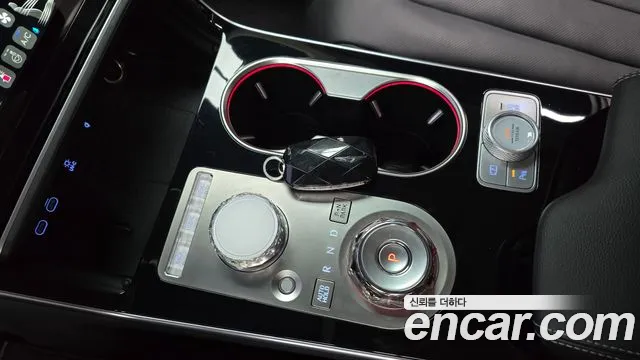 Genesis GV80 2.5T Бензин AWD — Фото автомобиля 8