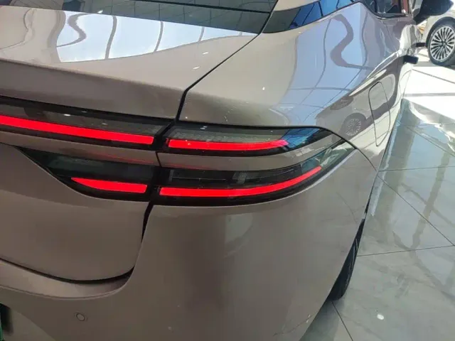 GAC Aion S Plus — Фото автомобиля 7