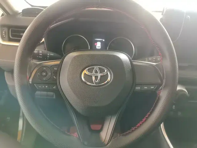 Toyota Wildlander — Фото автомобиля 10