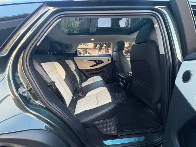 Land Rover Range Rover Evoque — Фото автомобиля 13