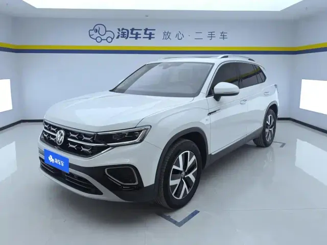 Фотография автомобиля — Volkswagen Tayron