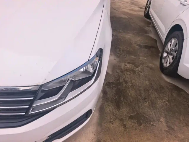 Volkswagen Lavida — Фото автомобиля 5