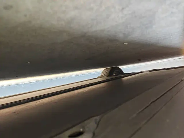 Tesla Model Y — Фото автомобиля 2
