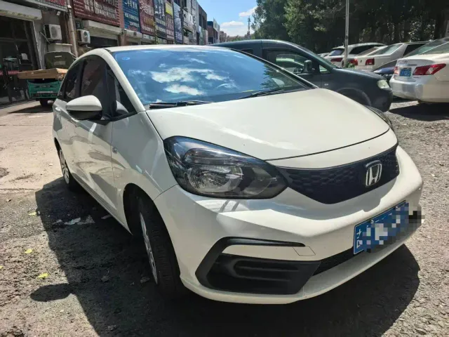 Honda Fit — Фото автомобиля 2