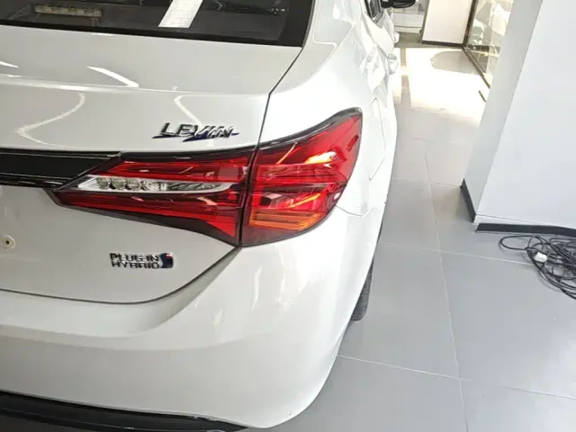 Toyota Levin Twin Engine E+ — Фото автомобиля 7