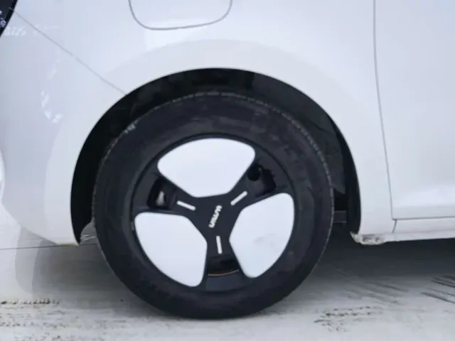 Changan Lumin — Фото автомобиля 8
