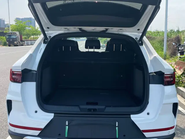BYD Song PLUS — Фото автомобиля 25