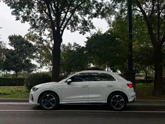 Audi Q3 — Фото автомобиля 2