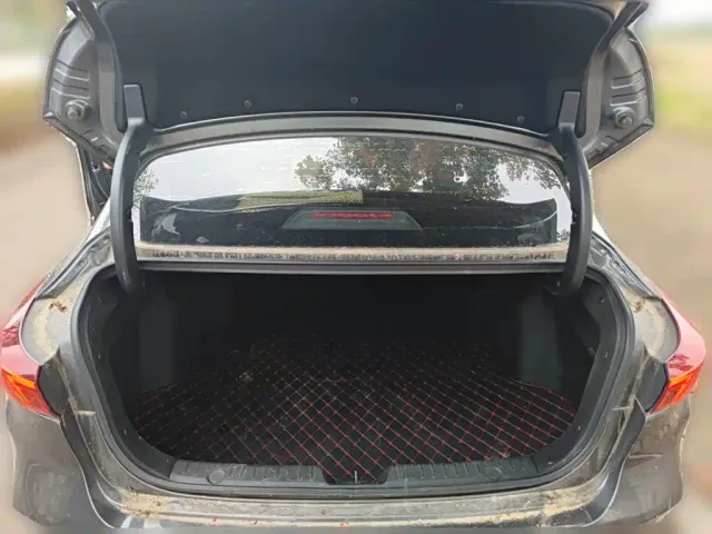Changan Eado — Фото автомобиля 15