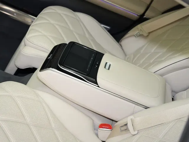 Mercedes-Benz Maybach S-Class — Фото автомобиля 11