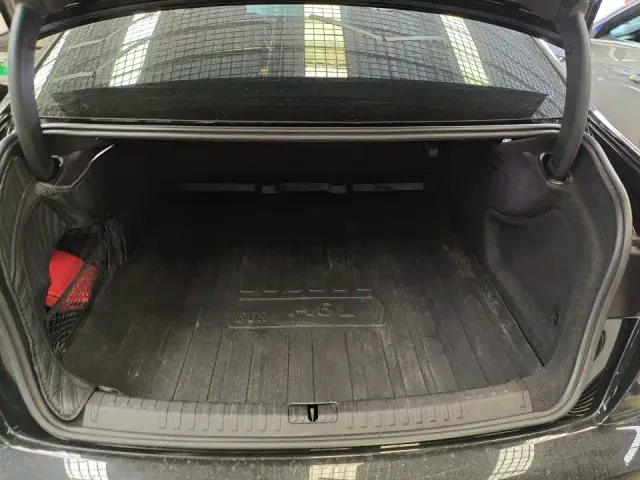 Audi A6L — Фото автомобиля 9