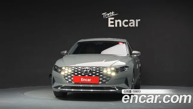 Hyundai Grandeur New — Фото автомобиля 3