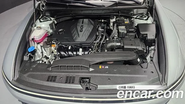 Hyundai Grandeur Grandeur (GN7) 2.5 Бензин 2WD — Фото автомобиля 6