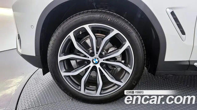 BMW X4 — Фото автомобиля 5