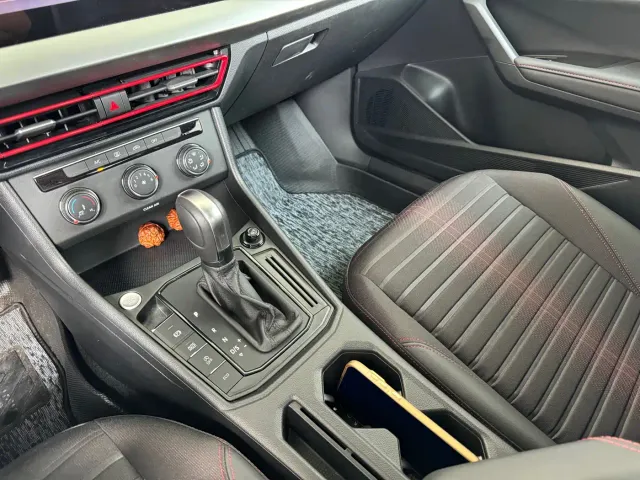 Volkswagen Lavida — Фото автомобиля 5