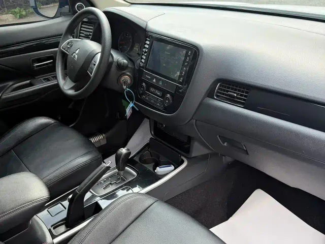 Mitsubishi Outlander — Фото автомобиля 7