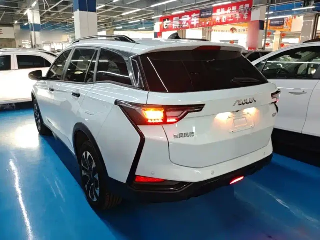 Dongfeng Yixuan GS — Фото автомобиля 4