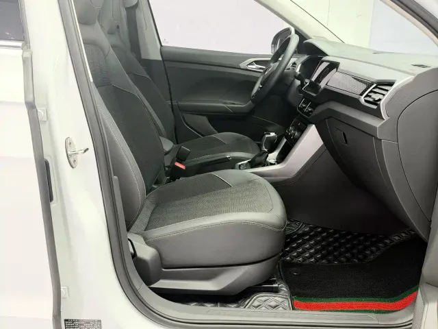 Volkswagen T-Cross — Фото автомобиля 18