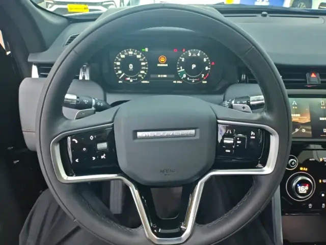 Land Rover Discovery Sport — Фото автомобиля 10