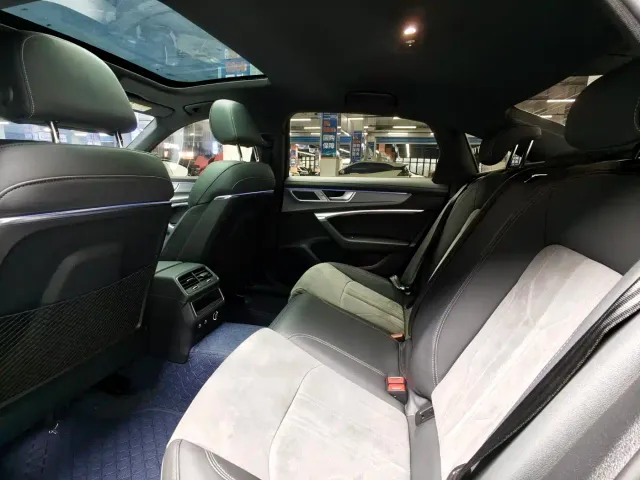 Audi A6L — Фото автомобиля 9