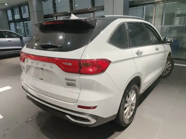 Haval M6 — Фото автомобиля 4