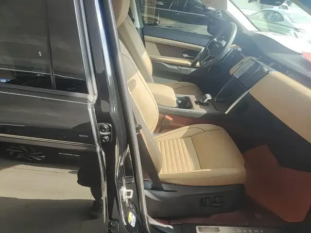 Land Rover Discovery Sport — Фото автомобиля 24