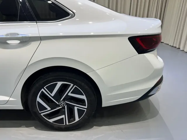 Volkswagen Sagitar — Фото автомобиля 24