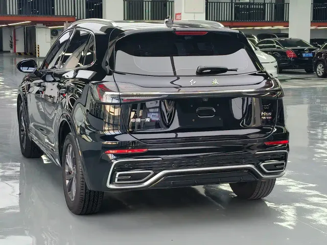 Hongqi HS5 — Фото автомобиля 19