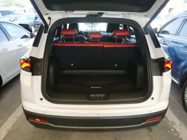 Changan CS35 Plus — Фото автомобиля 18