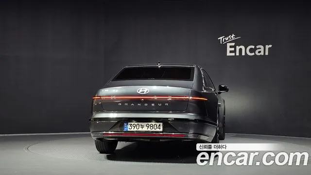 Hyundai Grandeur GN7 — Фото автомобиля 4