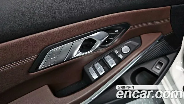 BMW 3-Series 3 серия (G20) 320d Touring M Sport — Фото автомобиля 27