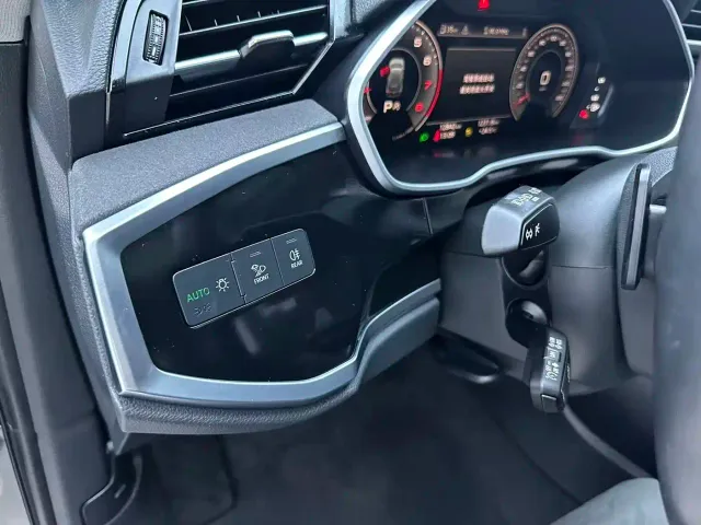 Audi Q3 — Фото автомобиля 8