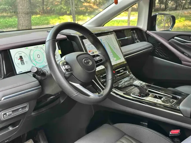 GAC Trumpchi M8 — Фото автомобиля 6