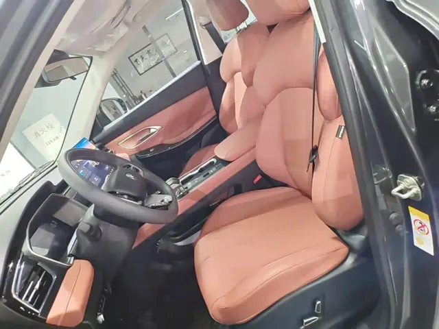 Changan CS75 — Фото автомобиля 14